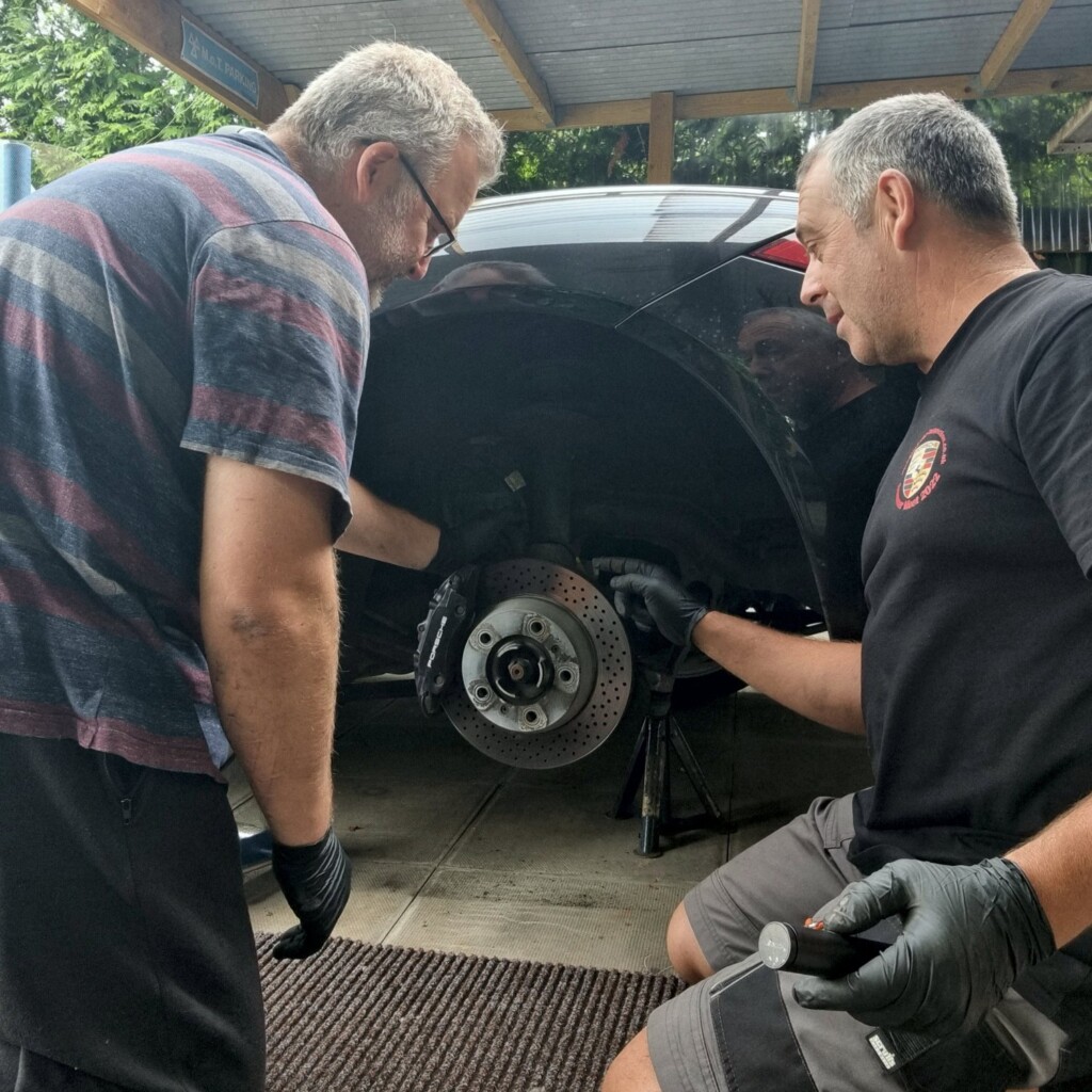 1-2-1 Basic Porsche Maintenance Tuition Cars Men
